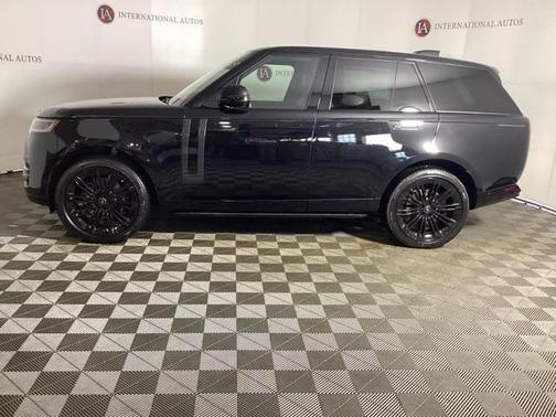 2025 Land Rover Range Rover P530 SE