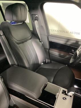 2025 Land Rover Range Rover P530 SE