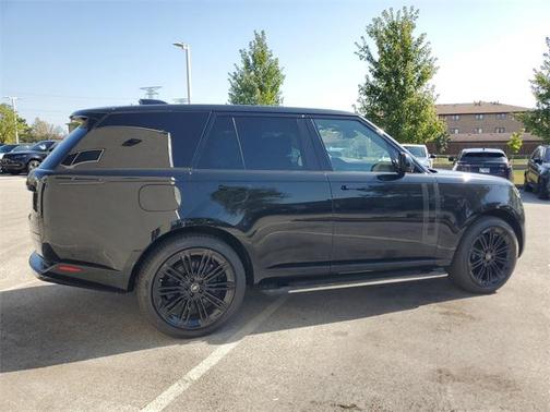 2025 Land Rover Range Rover P530 SE