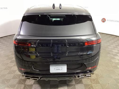 2025 Land Rover Range Rover Sport SE