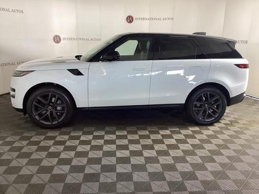 2025 Land Rover Range Rover Sport SE