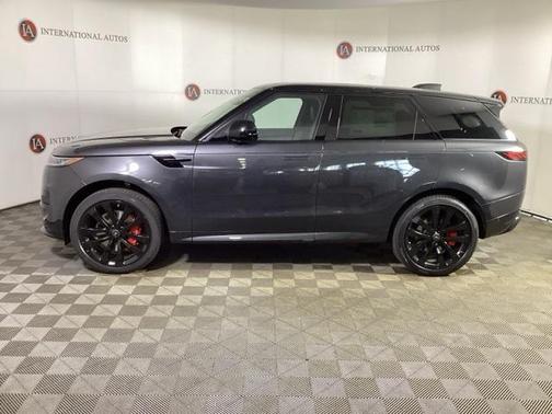 2025 Land Rover Range Rover Sport SE