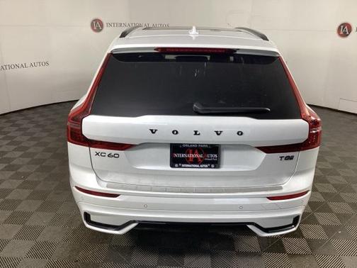 2026 Volvo XC60 Plug-In Hybrid Black Edition Ultra, T8 AWD Electric/Gasoline, Dark