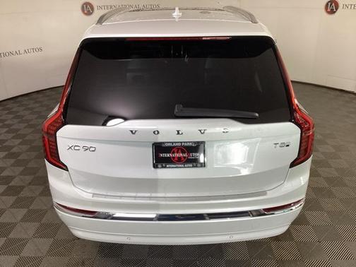 2025 Volvo XC90 Plug-In Hybrid T8 Ultra 7-Seater