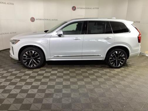 2025 Volvo XC90 Plug-In Hybrid T8 Ultra 7-Seater
