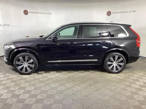 2022 Volvo XC90 Recharge Plug-In Hybrid T8 Inscription 6 Passenger
