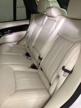 2025 Land Rover Range Rover P400 SE