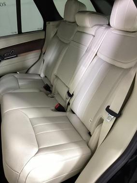 2025 Land Rover Range Rover P550e SE