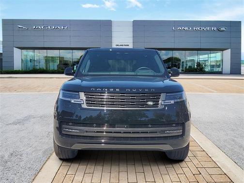 2025 Land Rover Range Rover P530 SE