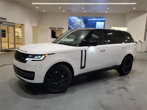 2026 Land Rover Range Rover P400 SE 7 Seat