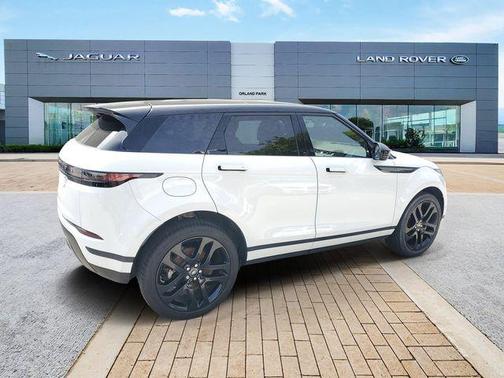 Fuji White 2026 Land Rover Range Rover Evoque S