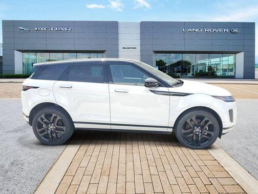 Fuji White 2026 Land Rover Range Rover Evoque S