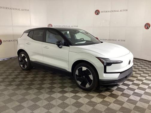 2025 Volvo EX30 Twin Motor Plus