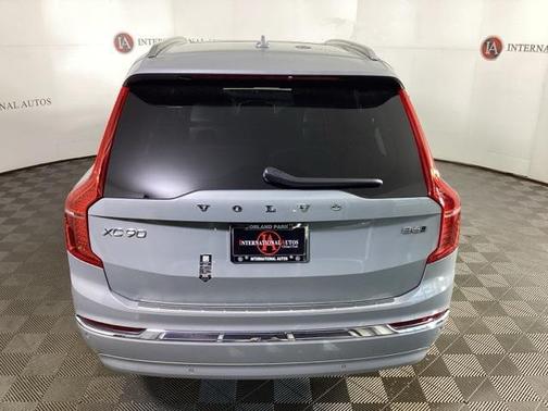 2025 Volvo XC90 B6 Ultra