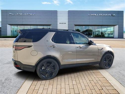 2024 Land Rover Discovery P360 Dynamic SE