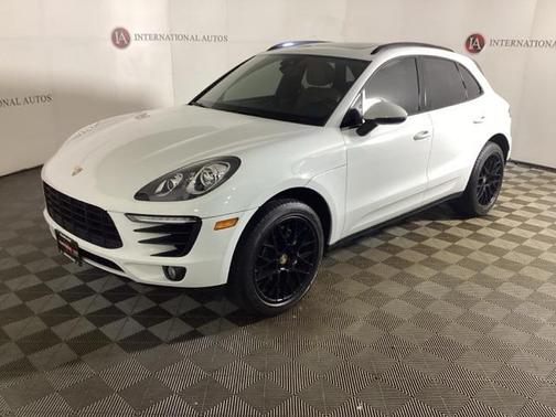 2018 Porsche Macan Base