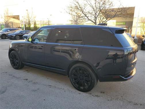 2026 Land Rover Range Rover P400 SE 7 Seat