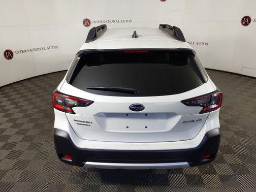 Crystal White Pearl 2024 Subaru Outback Limited