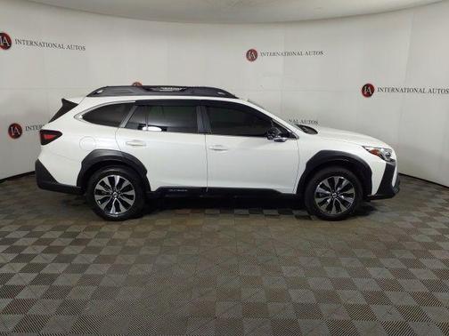 Crystal White Pearl 2024 Subaru Outback Limited