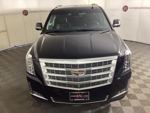 2018 Cadillac Escalade Luxury