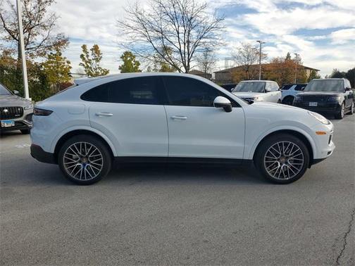 2022 Porsche Cayenne Cayenne