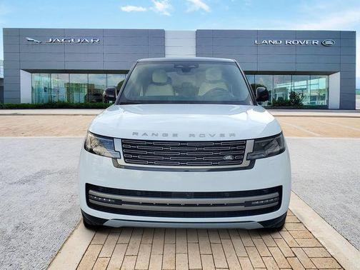 2026 Land Rover Range Rover P400 SE