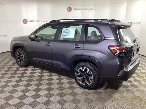 2025 Subaru Forester Base