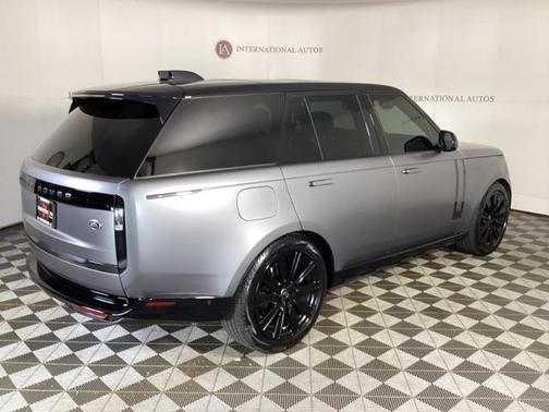 2023 Land Rover Range Rover P440e SE