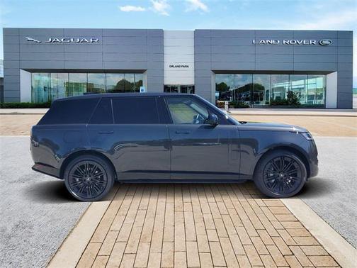 2025 Land Rover Range Rover P400 SE 7 Seat