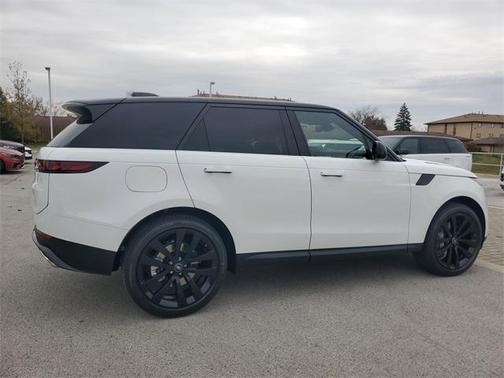 2025 Land Rover Range Rover Sport SE