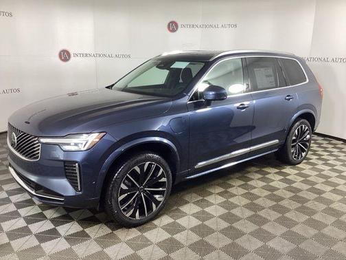 Denim Blue Metallic 2026 Volvo XC90 Plug-In Hybrid T8 Plus 7-Seater