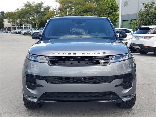 2025 Land Rover Range Rover Sport SE