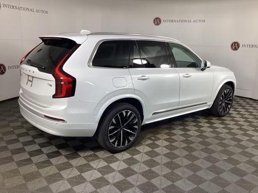 2026 Volvo XC90 Plug-In Hybrid T8 Ultra 7-Seater
