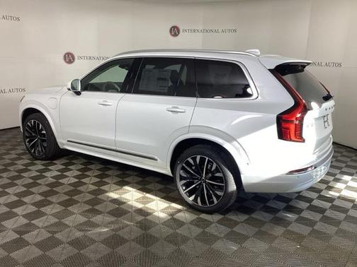 2026 Volvo XC90 Plug-In Hybrid T8 Ultra 7-Seater