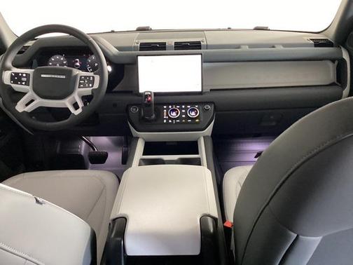 2025 Land Rover Defender 110 P400 S