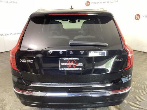2025 Volvo XC90 B6 Plus 7-Seater