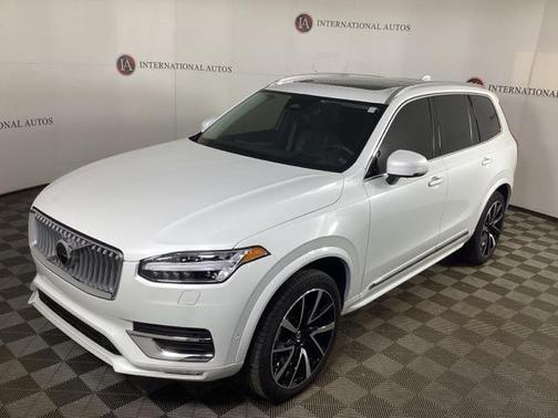 2024 Volvo XC90 B6 Ultimate Bright Theme 7-Seater