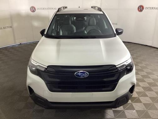 2025 Subaru Forester Base