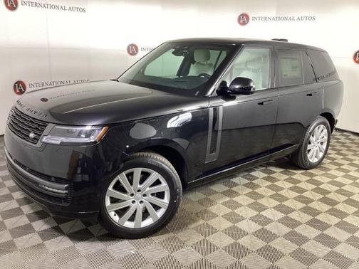 2025 Land Rover Range Rover P400 SE