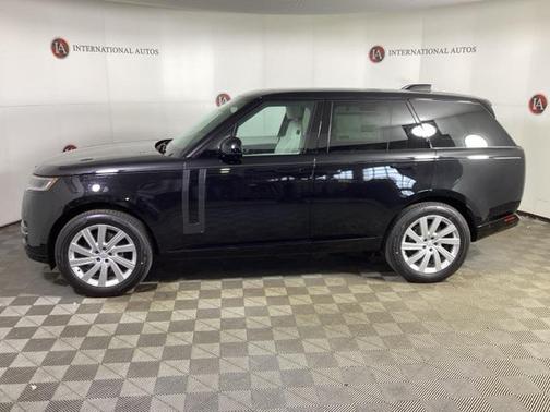 2025 Land Rover Range Rover P400 SE