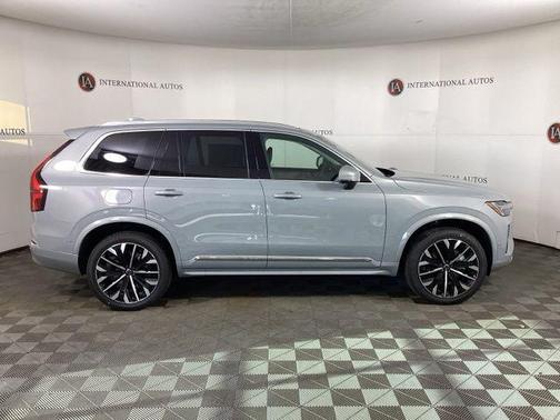 2026 Volvo XC90 B6 Ultra 7-Seater
