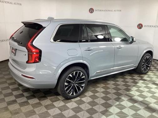2026 Volvo XC90 B6 Ultra 7-Seater
