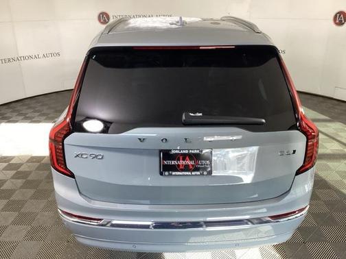 2026 Volvo XC90 B6 Ultra 7-Seater