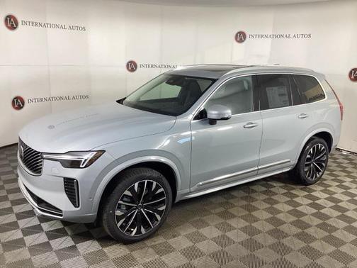 2026 Volvo XC90 B6 Ultra 7-Seater