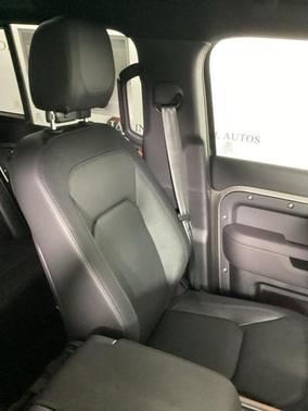2024 Land Rover Defender 110 P400 X-Dynamic SE