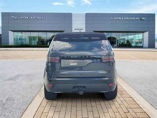 2025 Land Rover Discovery P360 Dynamic SE