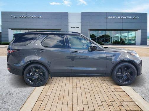 2025 Land Rover Discovery P360 Dynamic SE