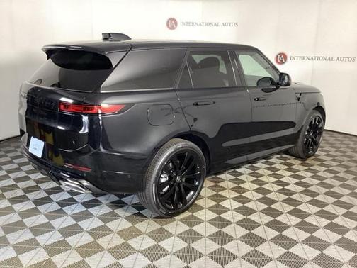 2025 Land Rover Range Rover Sport SE