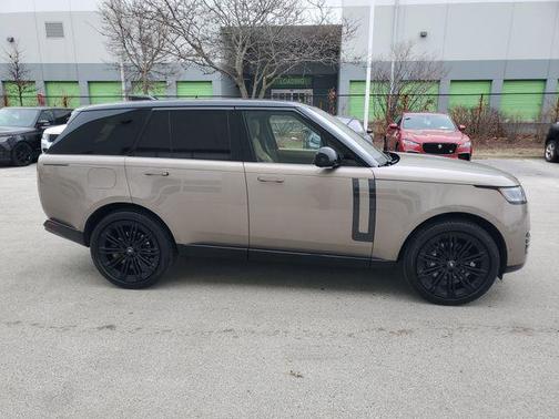 2023 Land Rover Range Rover P400 SE