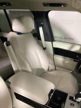 2025 Land Rover Range Rover P530 SE